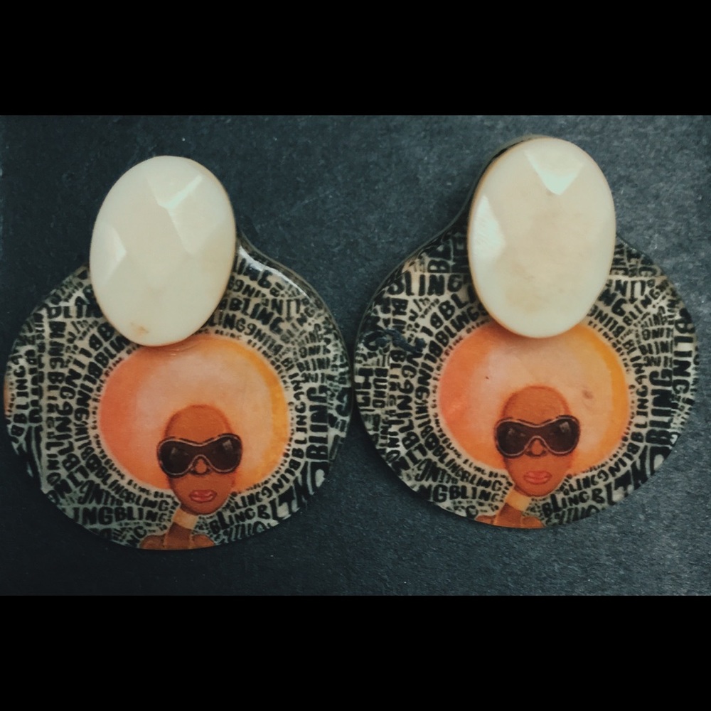 Groovy Earings